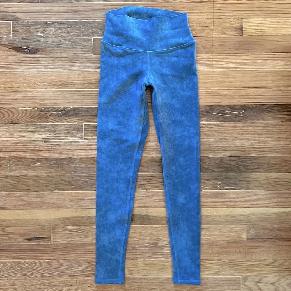 ALO Yoga Airbrush Acid Wash Legging - Picture 1 of 7